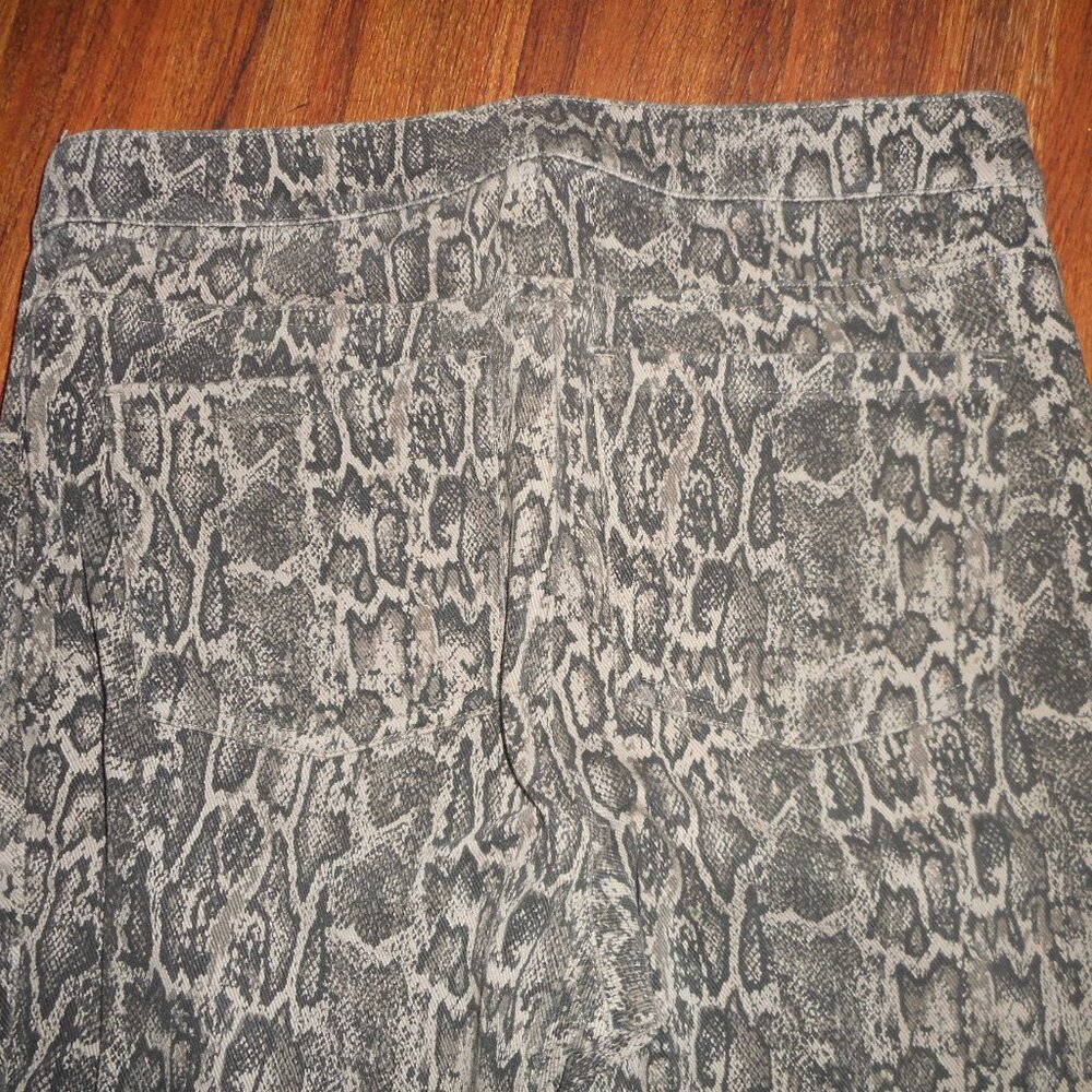 Spanx Brown, Black Snakeskin Python Pull On Pants… - image 4